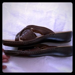 Clark’s Artisan Brown Leather Sandals